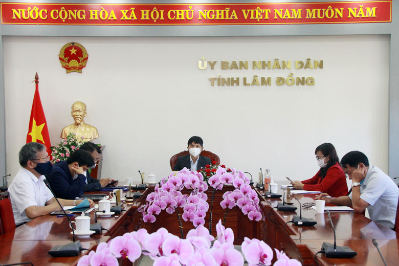 Đánh giá một năm triển khai đổi mới chương trình, sách giáo khoa giáo dục phổ thông