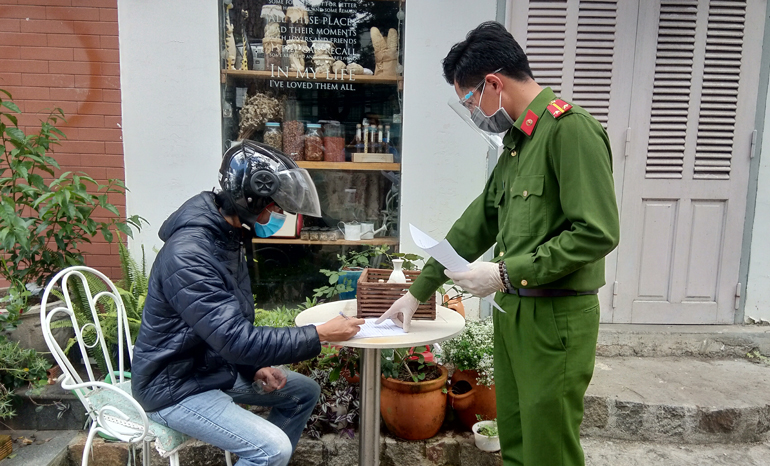 Đà Lạt: Phát hiện 4 tài xế và phụ xe không chấp hành lưu trú tập trung