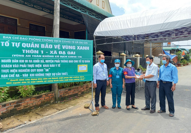 Đạ Huoai: Thiết lập 83 chốt và tổ tự quản phòng, chống dịch bệnh Covid – 19