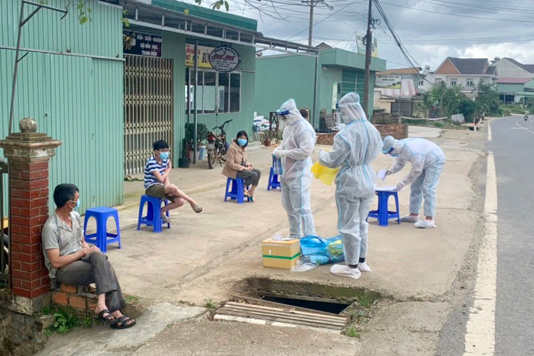 Thêm 1 ca Covid-19 liên quan chùm ca bệnh tại Nhà xe Như Vinh
