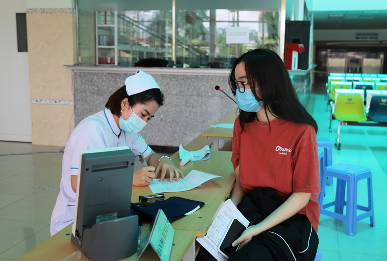 Ưu tiên tiêm vắc xin phòng Covid-19 cho giáo viên để chuẩn bị cho năm học mới