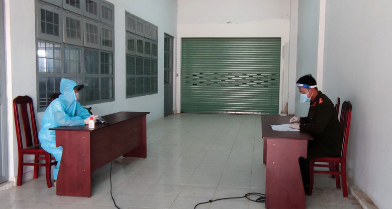 Di Linh: Xử phạt phụ xe tải liên tỉnh vi phạm quy định phòng chống dịch Covid-19