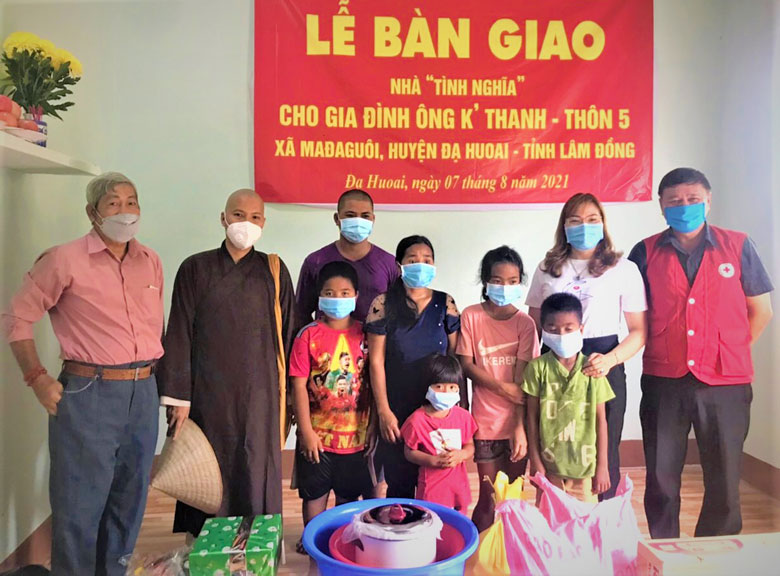 Vui khi được chia sẻ với mọi người lúc khó khăn