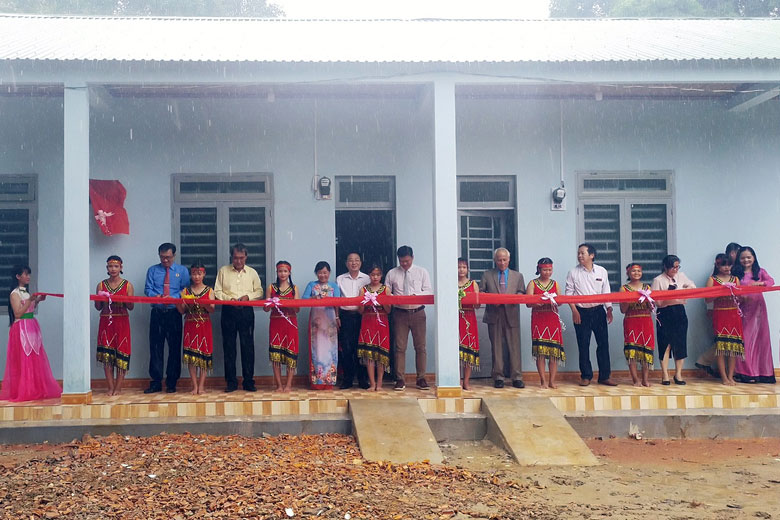Công đoàn Giáo dục - tình thương và trách nhiệm