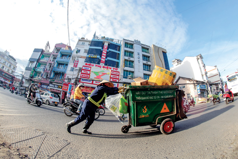 Nhịp sống lao động thời dịch bệnh