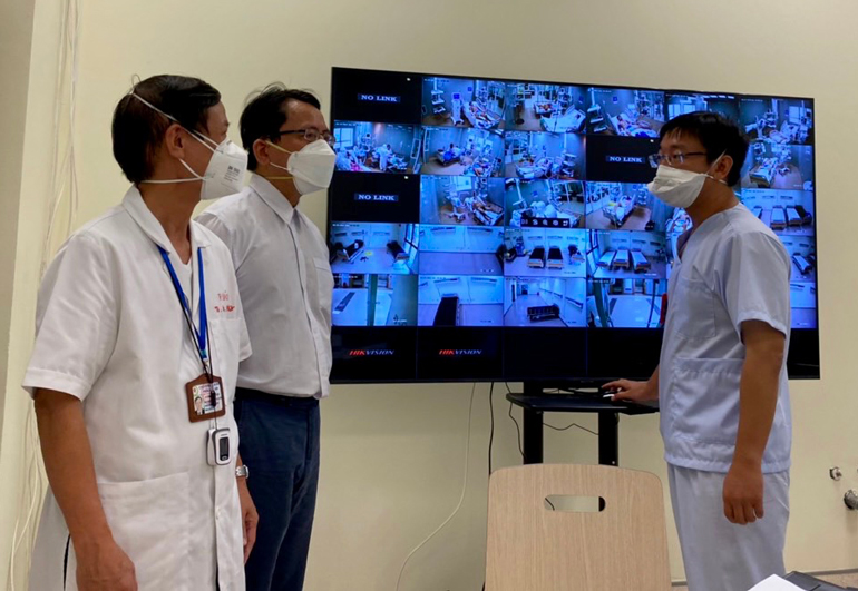 Đoàn tình nguyện Trường Cao đẳng Y tế Lâm Đồng tiếp tục ở lại hỗ trợ Bình Dương