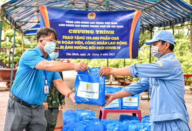 Lao động trong bối cảnh đại dịch COVID-19: Những đề xuất thiết thực
