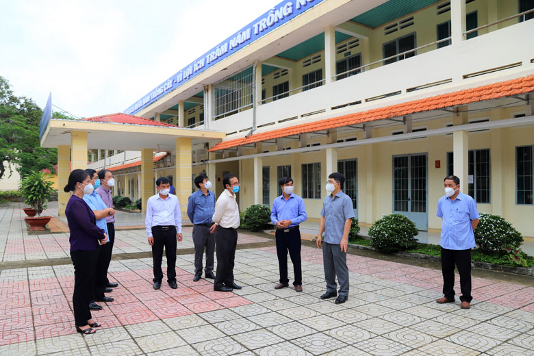 Phó Chủ tịch UBND tỉnh Lâm Đồng Đặng Trí Dũng làm việc với huyện Cát Tiên