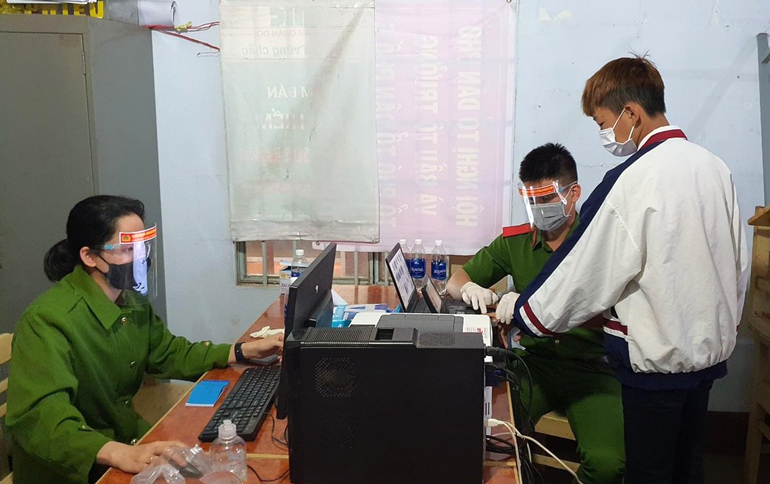 Đức Trọng: Tiếp tục triển khai cấp thẻ CCCD gắn chíp