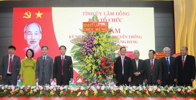 Làm tốt vai trò tham mưu trong công tác cán bộ, tổ chức xây dựng Đảng