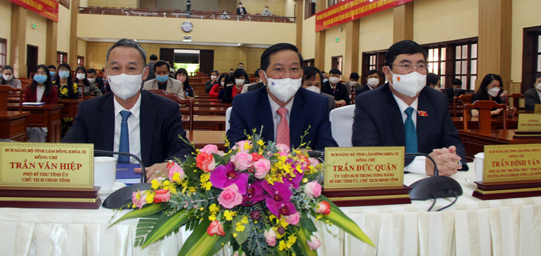 Các đồng chí thường trực Tỉnh ủy tham dự Lễ Khai giảng