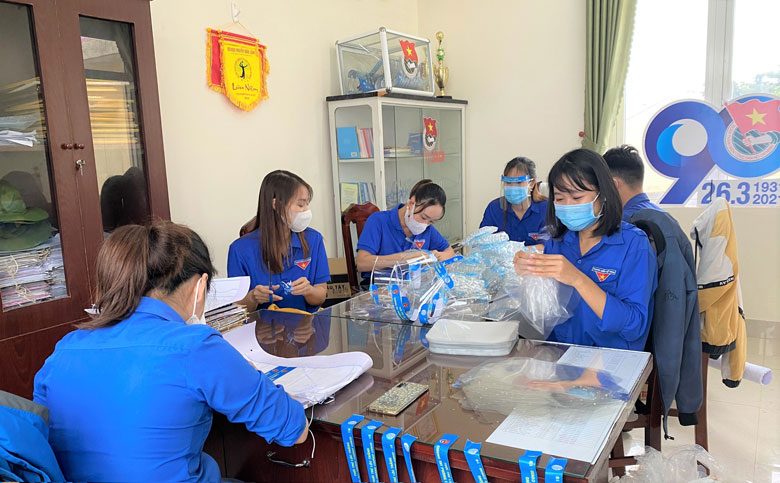 Tuổi trẻ Bảo Lâm góp sức phòng, chống dịch COVID-19
