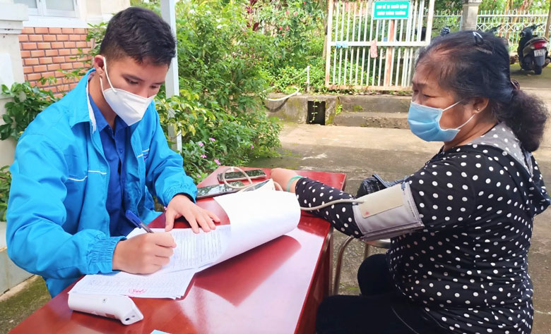 Tuổi trẻ các địa phương ra quân Ngày Chủ nhật xanh