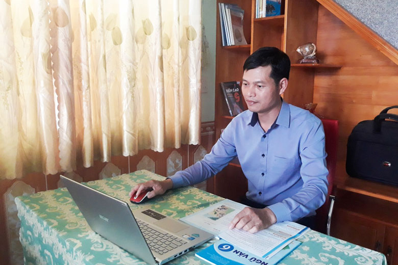 Dạy và học thời Covid-19: Vừa lo trực tuyến, vừa chuẩn bị cho trực tiếp