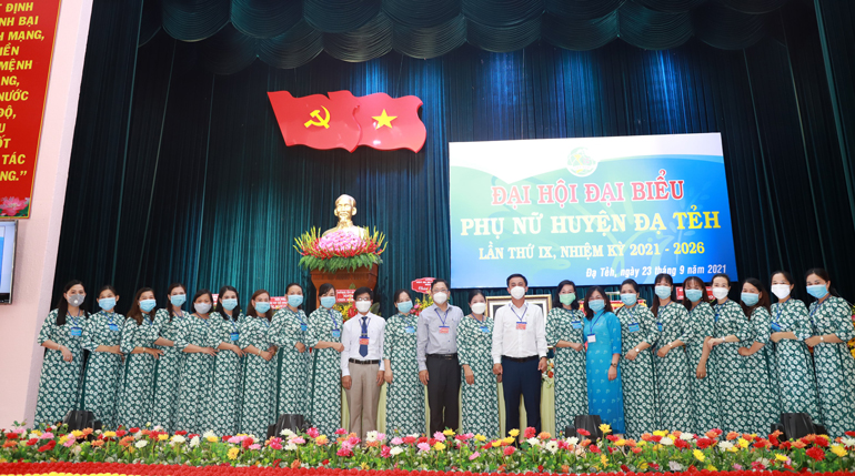 Ra mắt Ban Chấp hành Hội LHPN huyện Đạ Tẻh khóa IX, nhiệm kỳ 2021- 2026