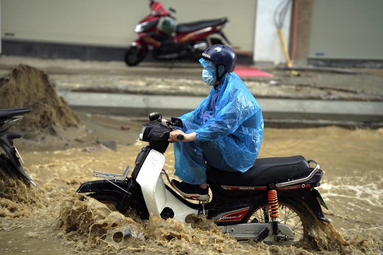 Thời tiết ngày 25/9: Mưa to và dông tại nhiều khu vực trên cả nước