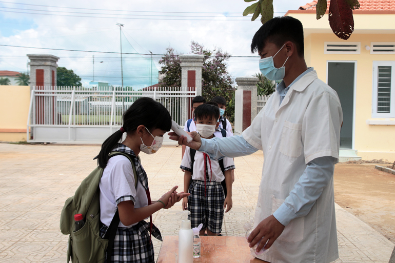 Cát Tiên: Dạy và học trực tiếp vừa ổn định nề nếp, vừa phòng dịch an toàn