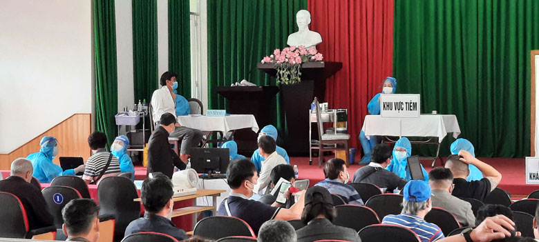 Tận tâm với bạn muôn phương