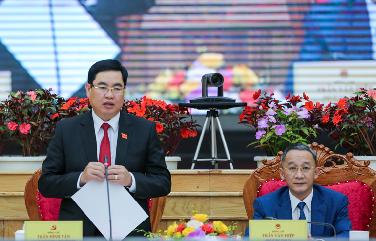 Phó Bí thư Thường trực Tỉnh ủy Trần Đình Văn phát biểu tại hội nghị