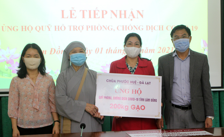Agribank Lâm Đồng tiếp tục ủng hộ 200 triệu cho Quỹ phòng chống dịch Covid–19