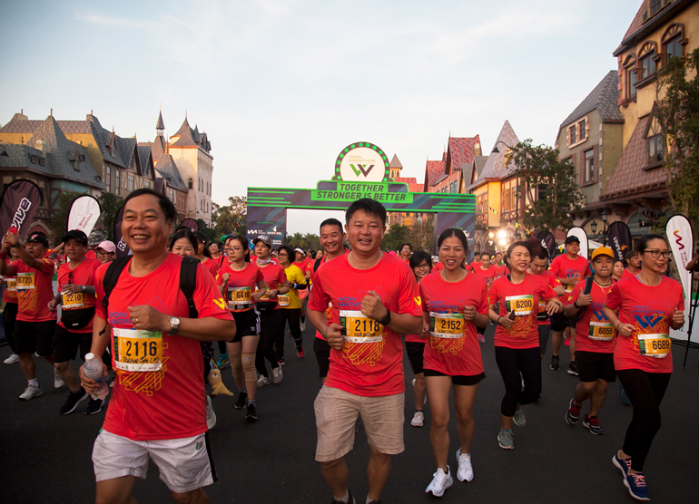 Du khách tham gia tranh tài tại Giải Wow Marathon - Vinpearl Phú Quốc năm 2020