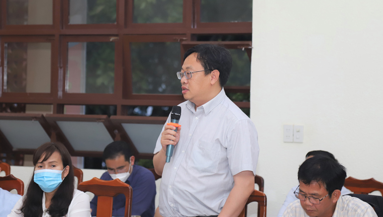 Lãnh đạo các sở, ban, ngành của tỉnh phát biểu đóng góp ý kiến tại buổi làm việc