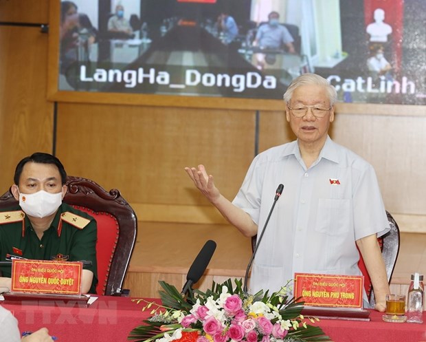 Tổng Bí thư tiếp xúc cử tri Hà Nội trước kỳ họp thứ 2 Quốc hội khóa XV