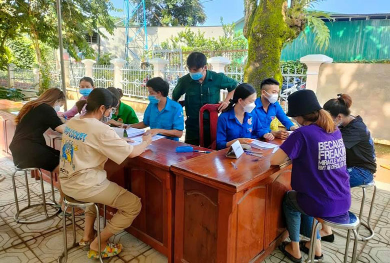 Cát Tiên: Huy động các lực lượng tham gia hỗ trợ tiêm vắc xin phòng Covid-19