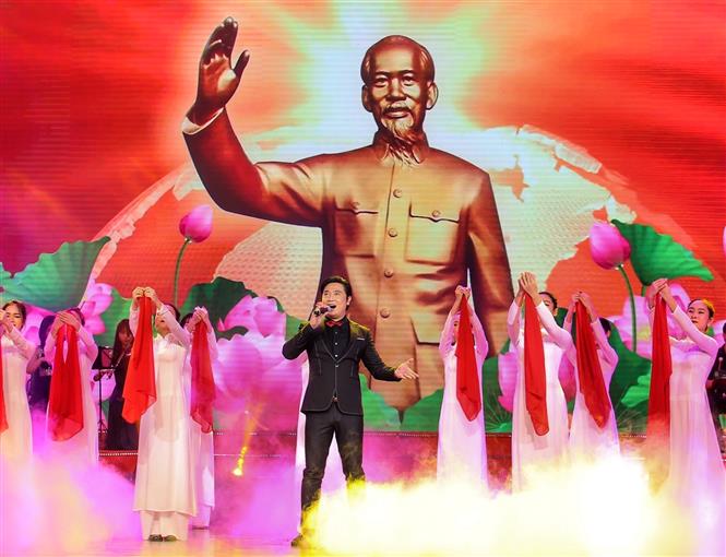 Hào hùng 'Khúc tráng ca Hà Nội'