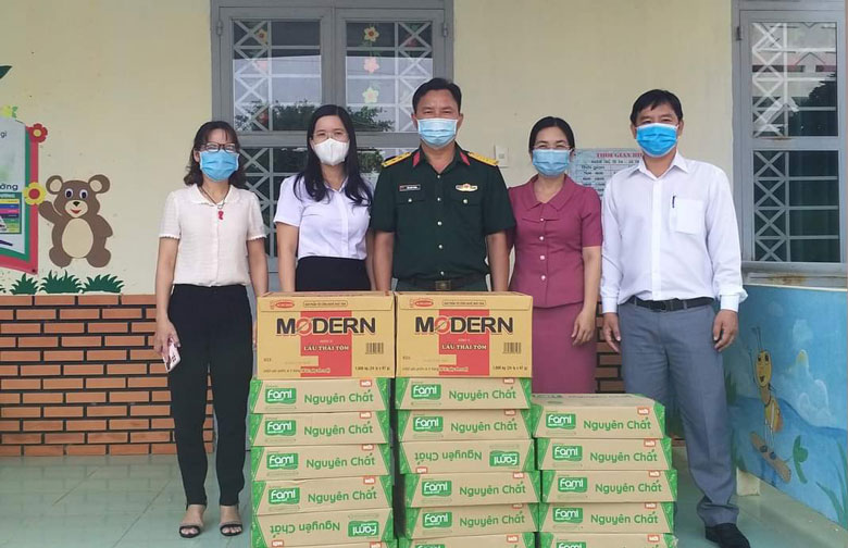 Cát Tiên: Hỗ trợ tốt nhất cho công dân trở về địa phương tránh dịch