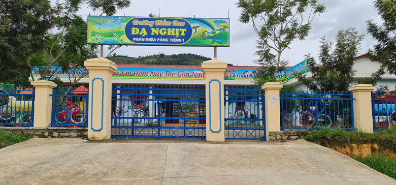 10 năm thực hiện Chỉ thị số 10 của Bộ Chính trị