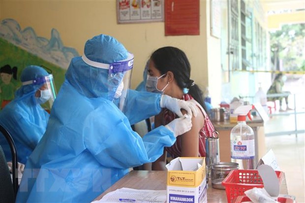 'Địa phương nào tiêm chậm sẽ bị điều chuyển vaccine cho nơi khác'
