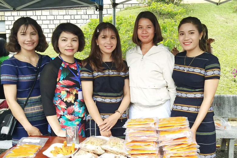 Hỗ trợ phụ nữ dân tộc thiểu số phát triển kinh tế