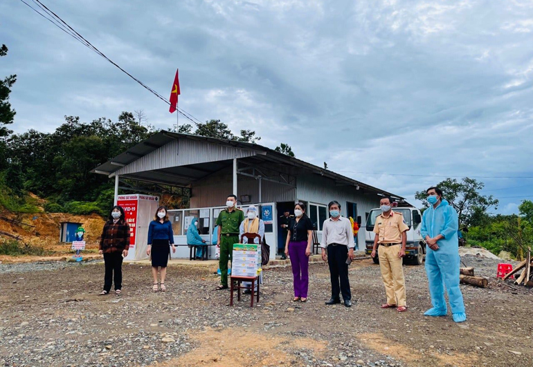 Đức Trọng: Thiết thực quan tâm người dân tại các khu cách ly, lực lượng tuyến đầu chống dịch