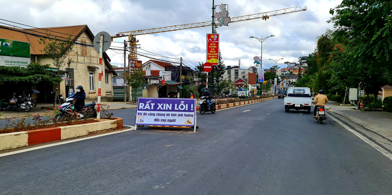 Vụ việc khiến một phần đường 3 tháng 4 phải tạm dừng cho phương tiện qua lại để khắc phục sự cố gần 3 tháng