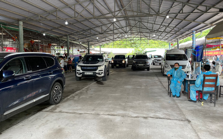 Ban Thường vụ Tỉnh ủy chỉ đạo thực hiện các giải pháp thích ứng an toàn, linh hoạt, kiểm soát hiệu quả dịch Covid-19