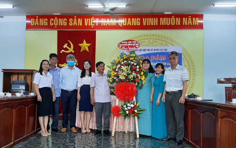 Cát Tiên: Tọa đàm kỷ niệm 91 năm ngày thành lập Hội LHPN Việt Nam