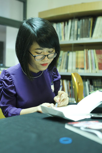 Có văn chương tôi sống trọn vẹn hơn