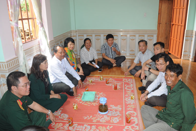 Đẩy mạnh công tác dân vận của Đảng trong vùng đồng bào dân tộc thiểu số