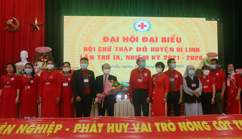 Ban Chấp hành khóa mới ra mắt Đại hội