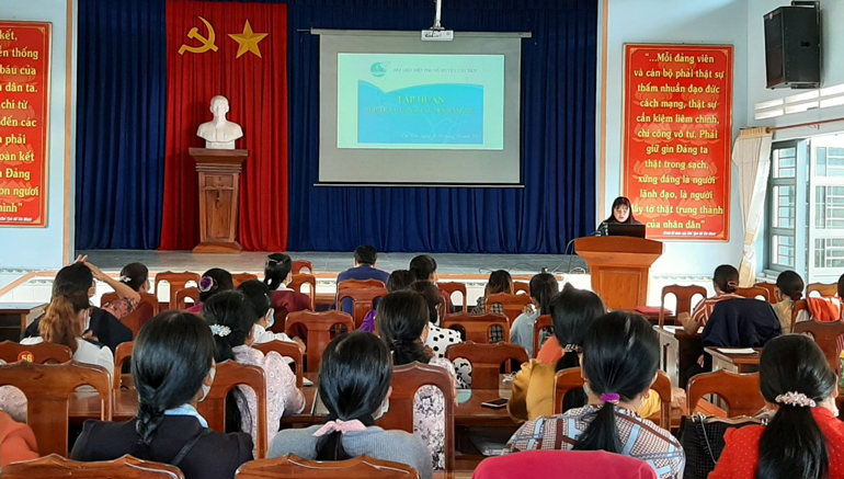 Cát Tiên: Mở lớp bồi dưỡng chuyên môn nghiệp vụ cho hơn 100 cán bộ Hội phụ nữ cơ sở