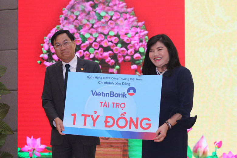 Lan tỏa tinh thần đoàn kết giúp đỡ người nghèo