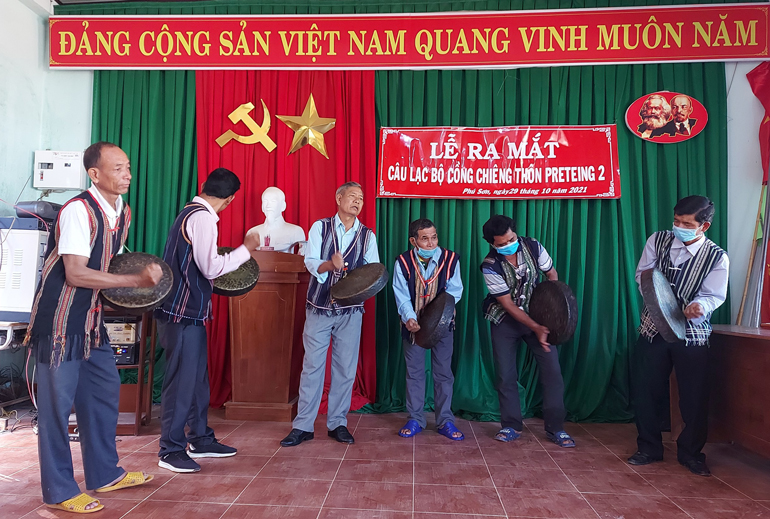 Lâm Hà: Ra mắt Câu lạc bộ Cồng chiêng của người K'Ho