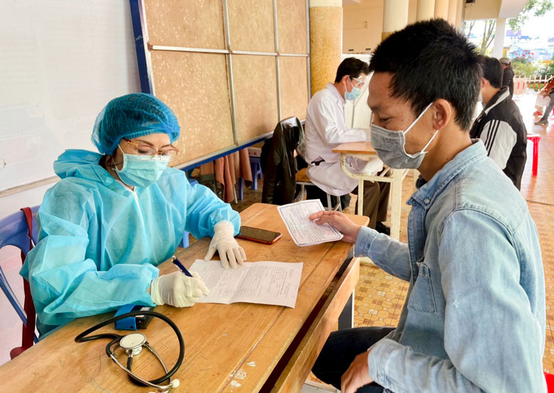 Tập huấn công tác tiêm vắc xin phòng Covid-19 cho trẻ em