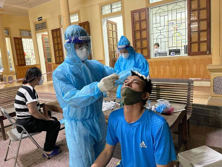Sáng 7/11: Gần 840.000 bệnh nhân COVID-19 đã khỏi; Thêm 1,3 triệu liều vaccine Pfizer về Việt Nam