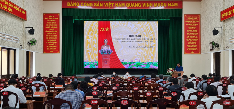 Toàn cảnh hội nghị