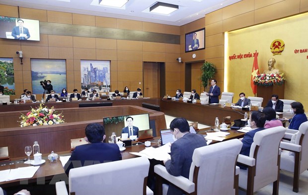 Quang cảnh phiên họp