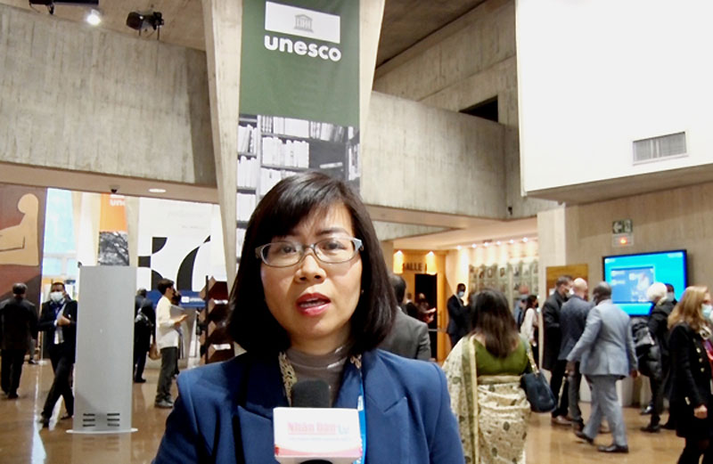 Đại sứ, Trưởng đại diện phái đoàn Việt Nam bên cạnh UNESCO Lê Thị Hồng Vân.