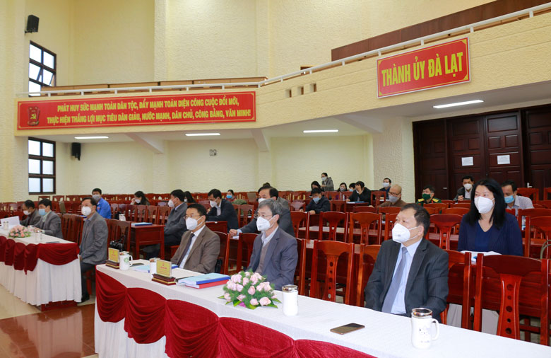 Khai giảng lớp ''Bồi dưỡng đại biểu Hội đồng nhân dân cấp huyện nhiệm kỳ 2021-2026''