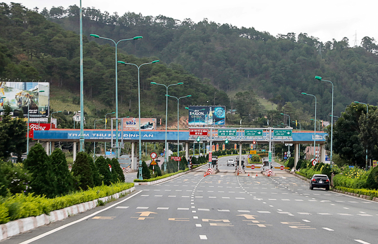 Tăng làn thu phí tự động không dừng tại Trạm thu phí Định An